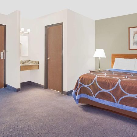 Super 8 By Wyndham Middletown Exterior foto