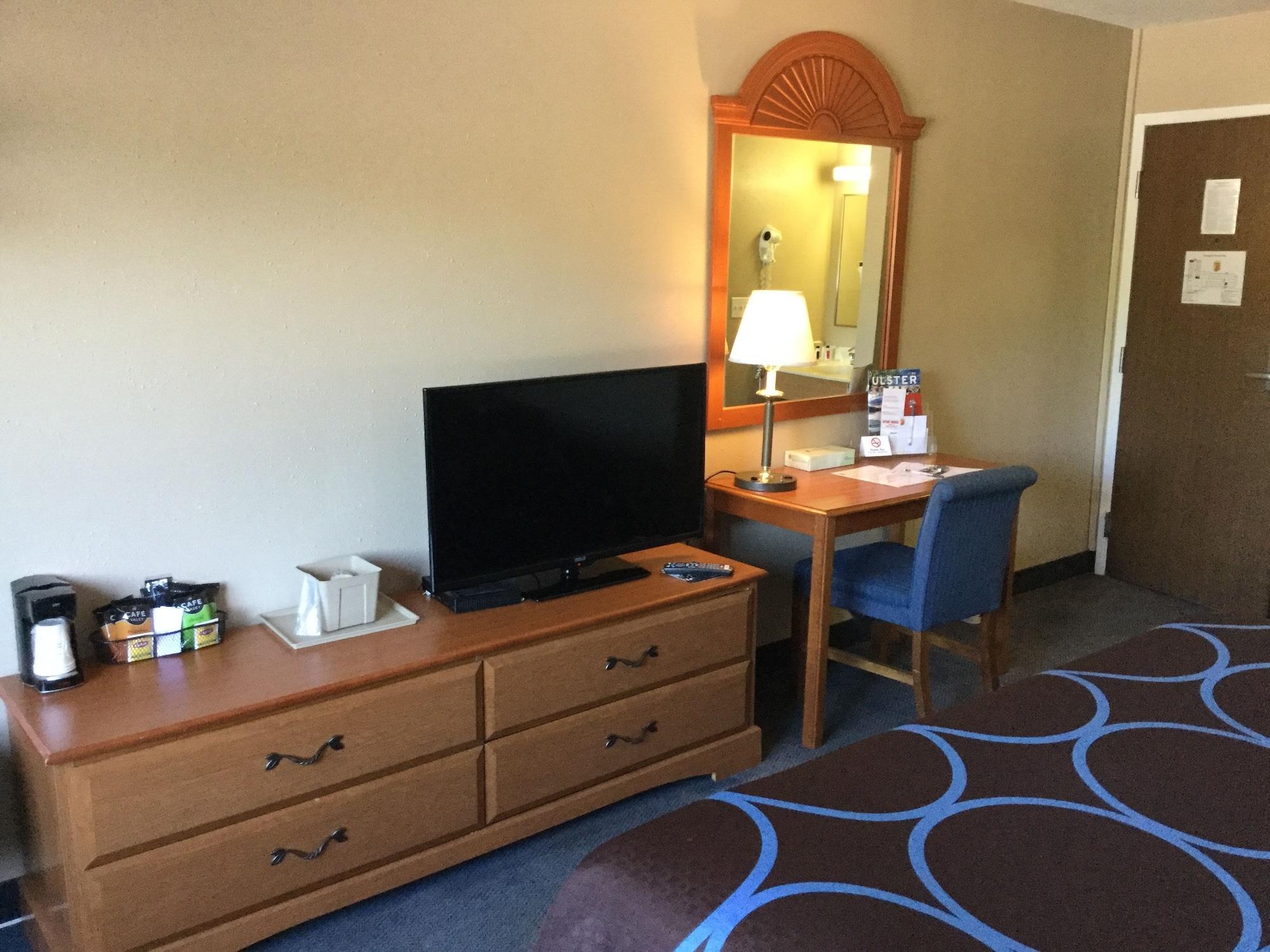 Super 8 By Wyndham Middletown Exterior foto