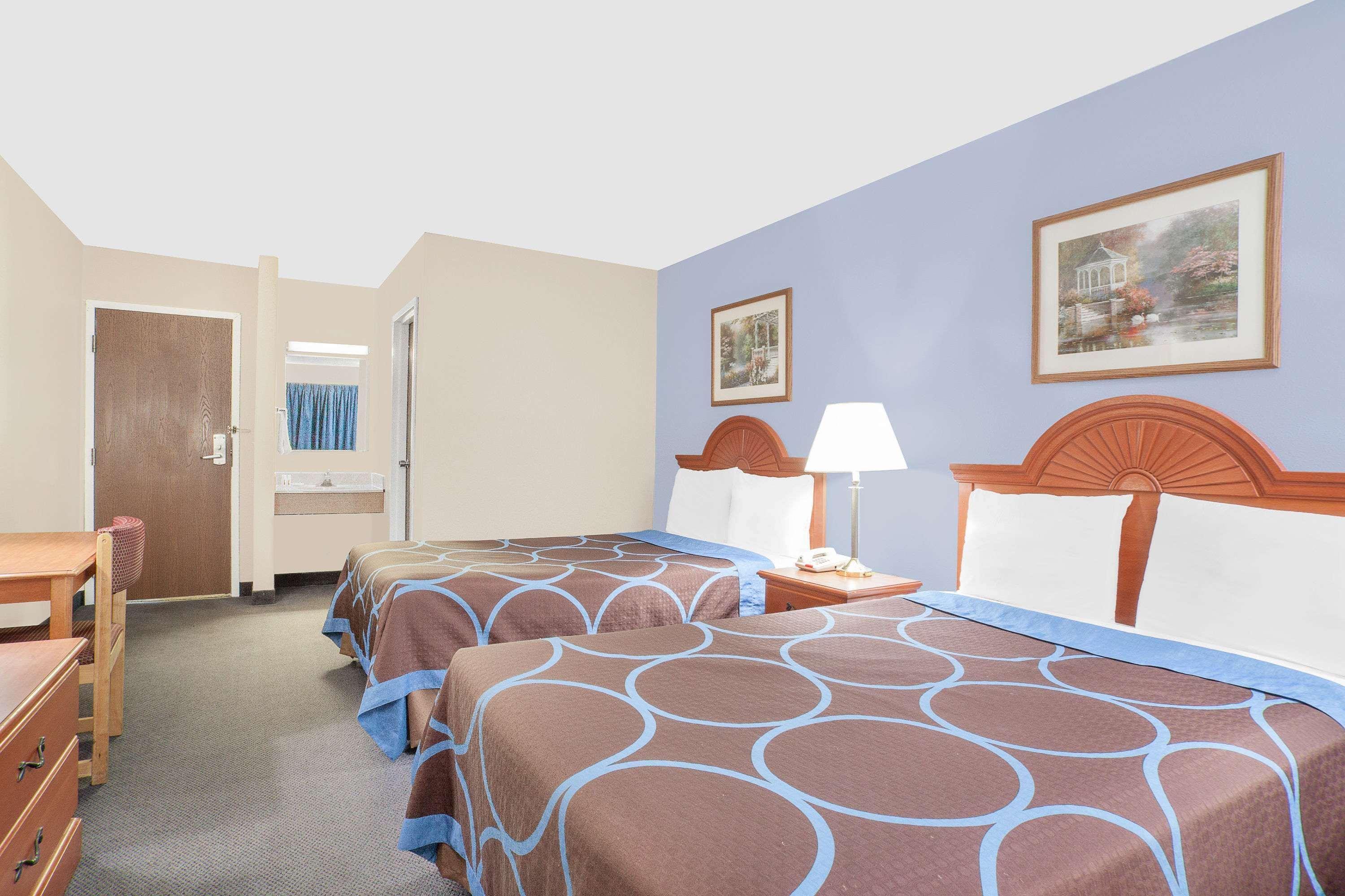Super 8 By Wyndham Middletown Exterior foto